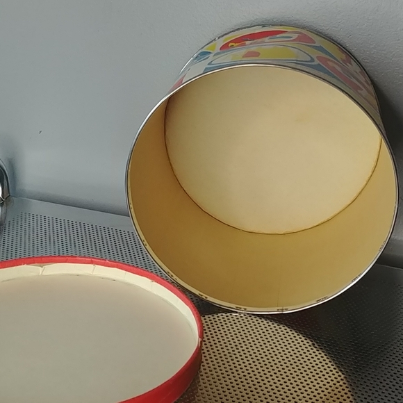 Vintage Humpty Dumpty chip container - Picture 4 of 5